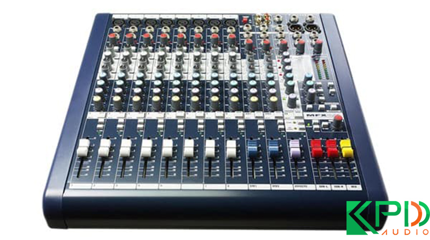mixer-soundcraft-mfx-8-2