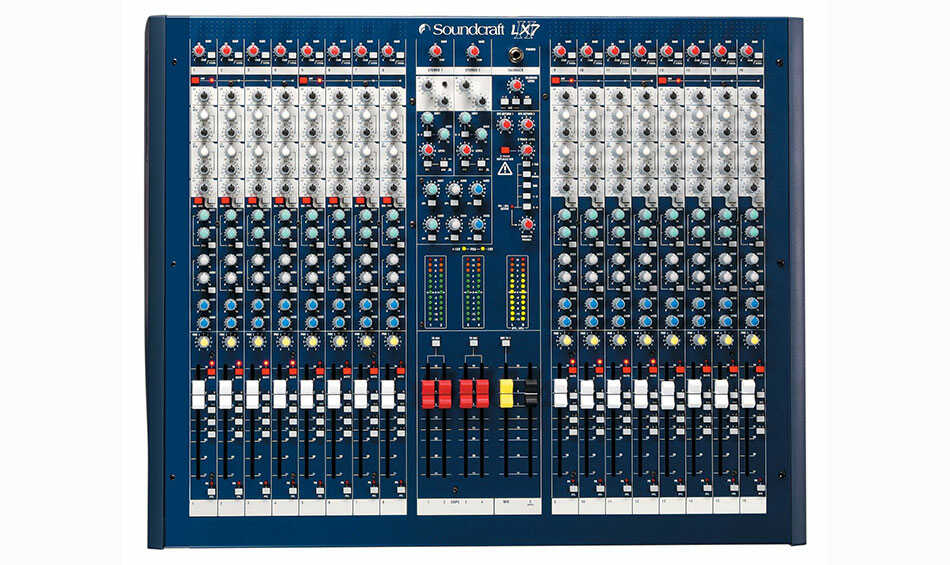 mixer-soundcraft-LX7ii-16