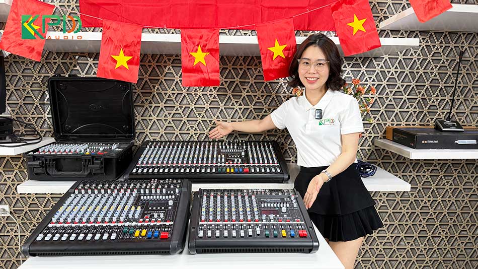 Mixer CMS 2200 chất lượng