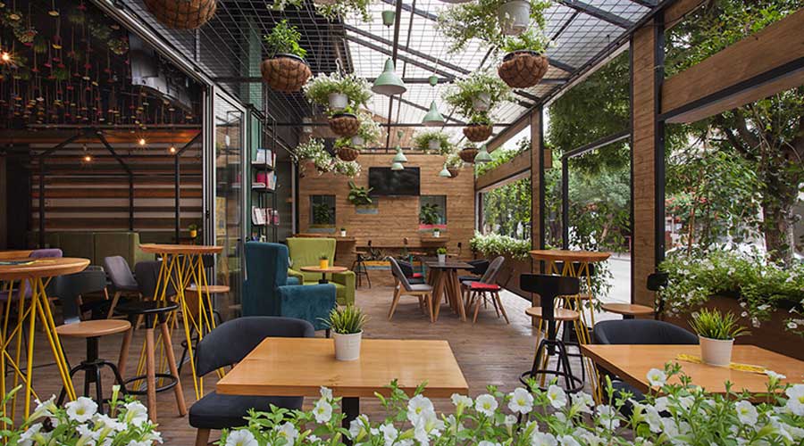Thiết kế loa âm trần quán cafe sân vườn, không gian mở