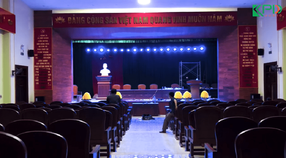 Không gian lắp đặt hệ thống âm thanh hội trường nhà văn hóa xã Văn Nhuệ