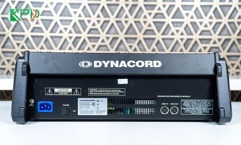 Mặt sau bàn mixer CMS-600