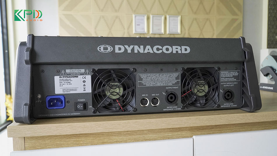 Mặt sau mixer PM 600