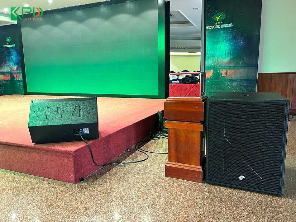 Hệ thống loa monitor và loa sub