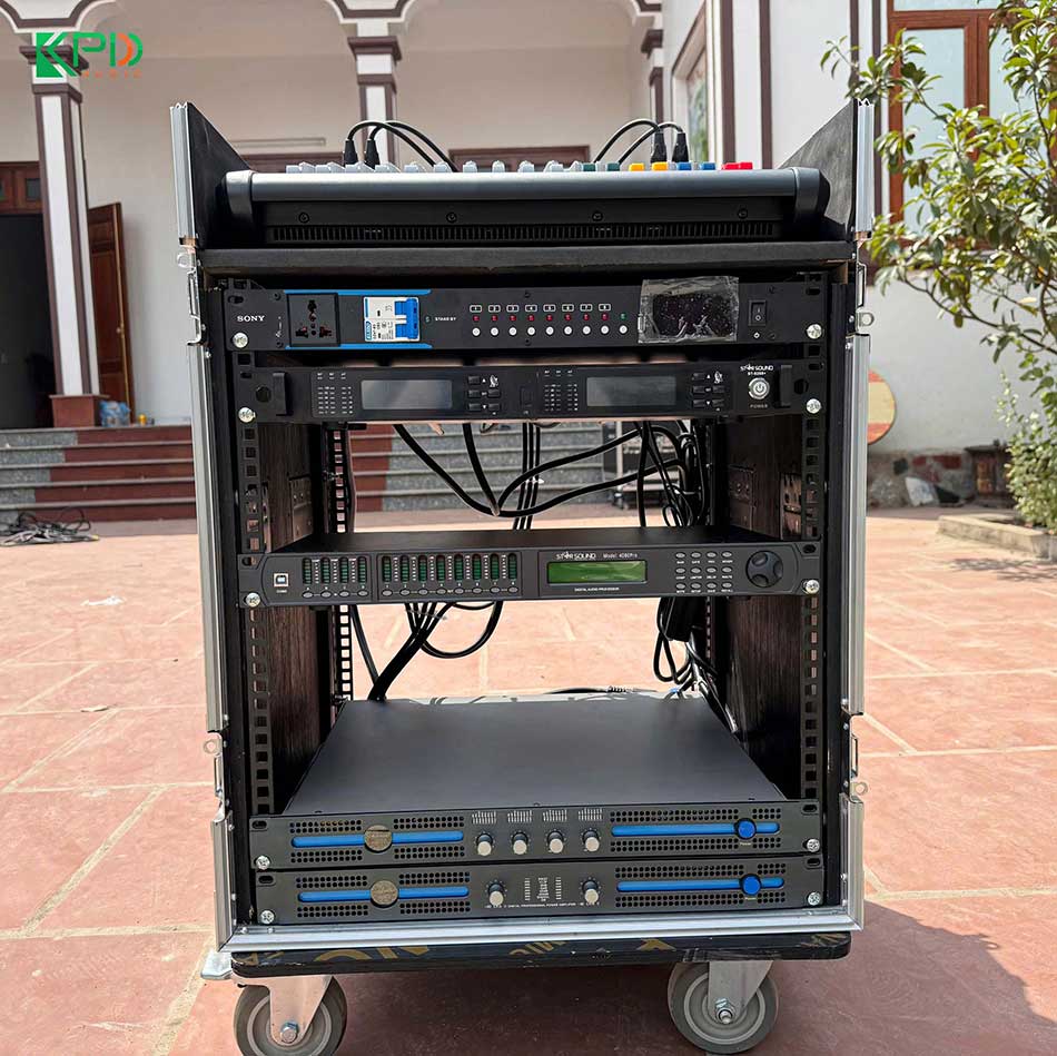 Tủ đựng thiết bị gọn nhẹ