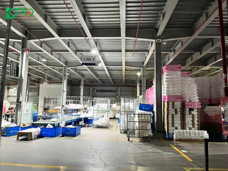Các thiết bị âm thanh được bố trí hợp lý