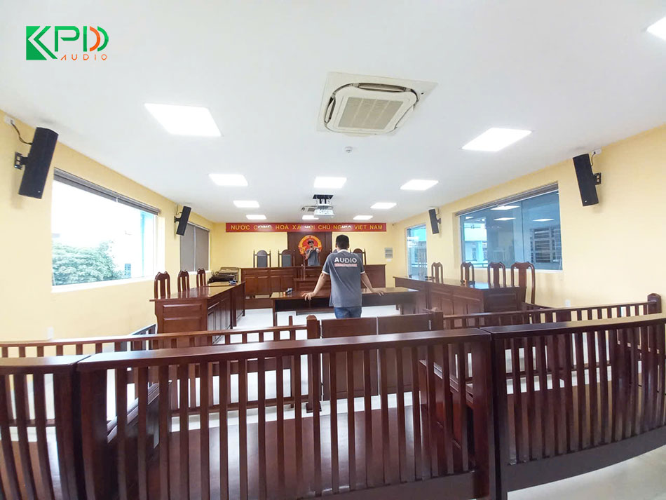 Hệ thống âm thanh phòng xử án tại Trường ĐH Lạc Hồng