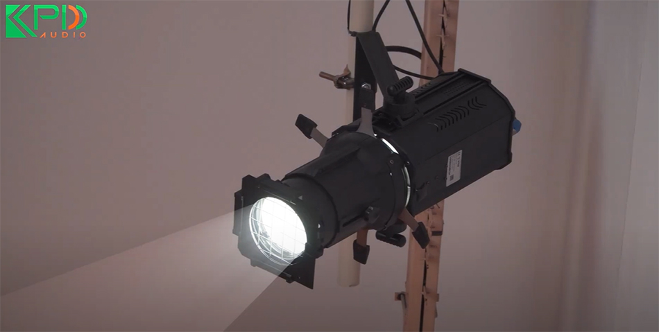 Đèn Profile cho hội trường