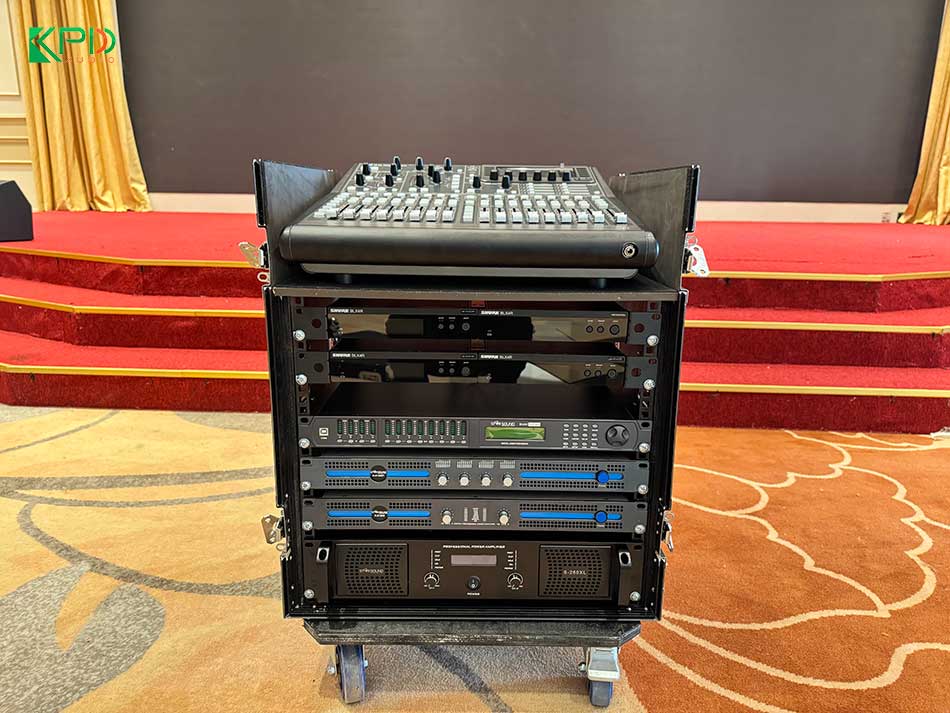 Tủ máy đựng thiết bị âm thanh