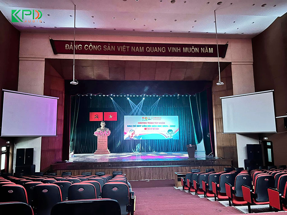 Không gian ánh sáng sân khấu hội trường