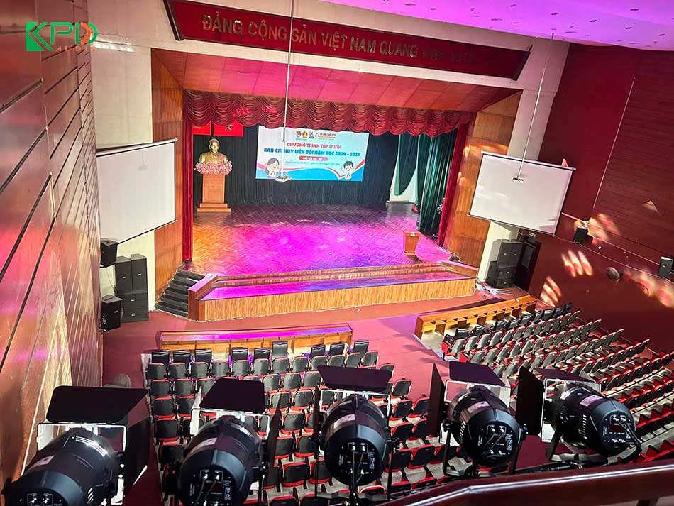 Hệ thống ánh sáng hội trường cho Trường Đoàn Lý Tự Trọng - TP. Hồ Chí Minh