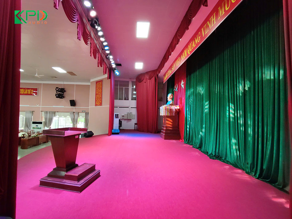 Hệ thống đèn sân khấu chuyên nghiệp