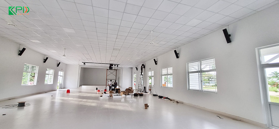 Không gian hội trường Trung tâm GDTX Hóc Môn