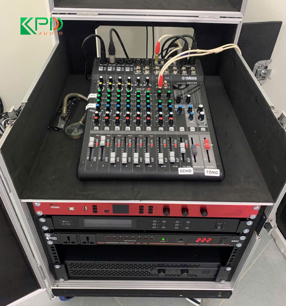 Tủ đựng thiết bị âm thanh chuyên nghiệp