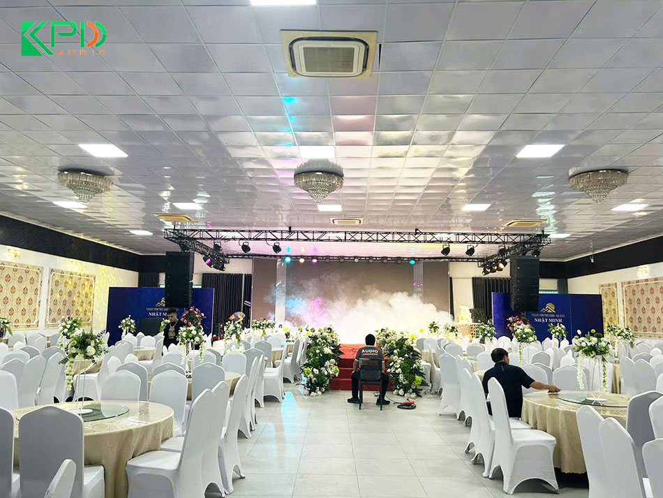 Hệ thống ánh sáng cho Trung tâm tiệc cưới Nhật Minh - Phú Thọ