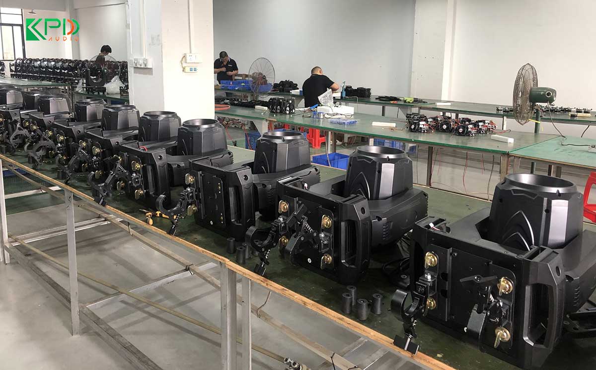 Cấu tạo đèn xoay đầu