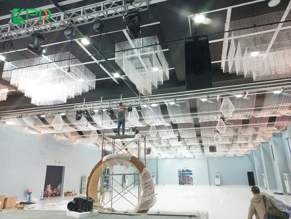 Không gian nhà hàng tiệc cưới của anh Huy - Long An