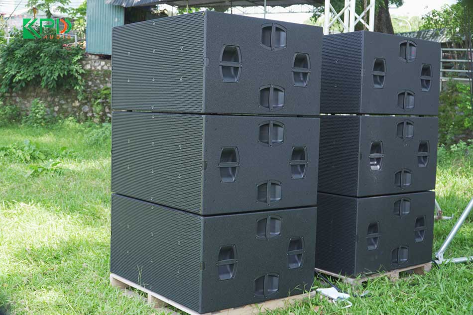 Mặt bên của loa sub