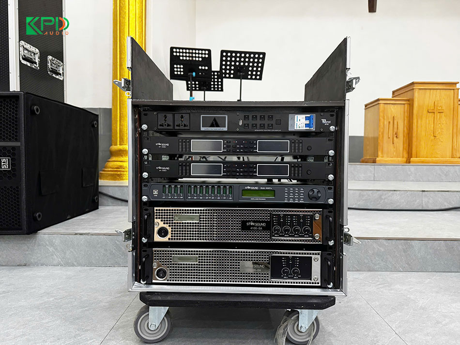 Tủ máy đựng thiết bị âm thanh