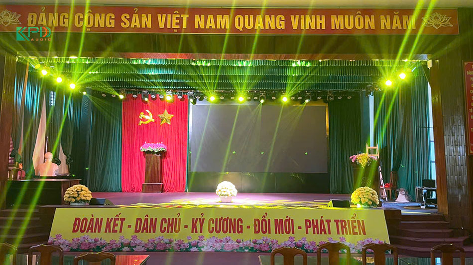 Hệ thống ánh sáng hội trường cho UBND Phường Tam Chúc