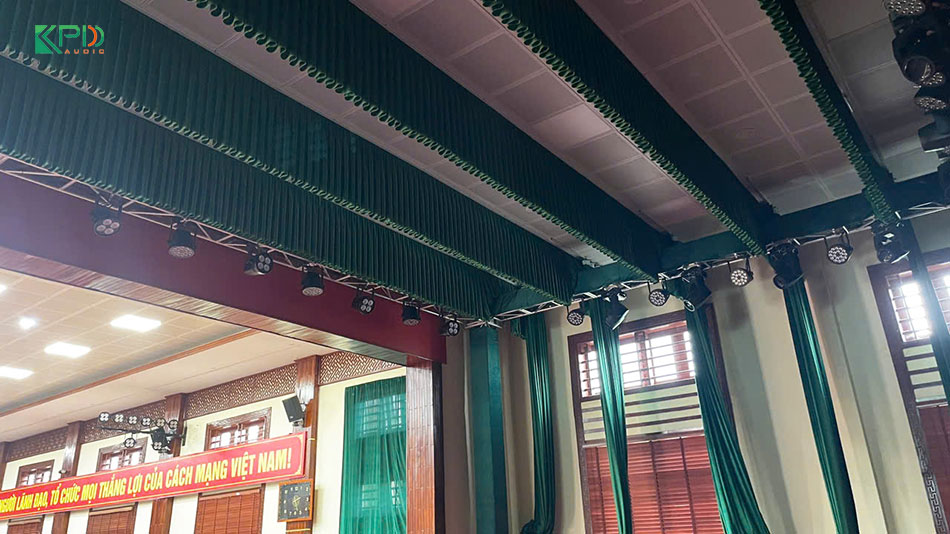 Đèn sân khấu chính hãng HZDG