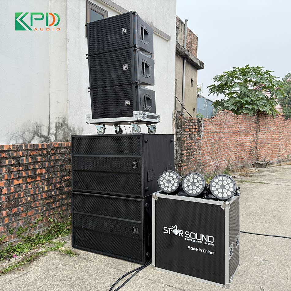 Âm thanh mạnh mẽ + Hiệu ứng ánh sáng đa dạng