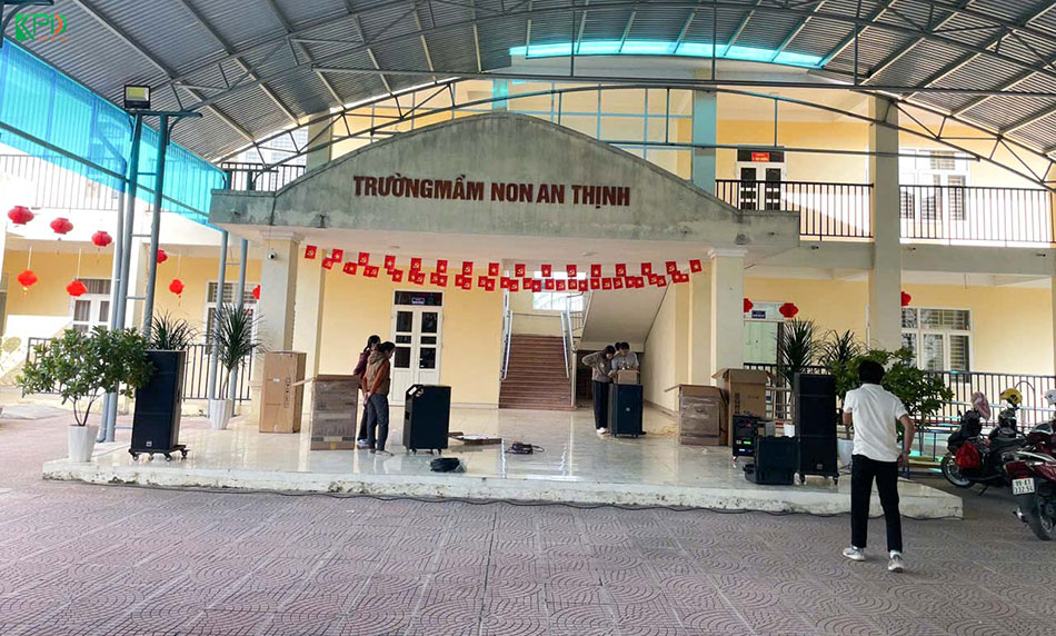 Hệ thống âm thanh ngoài trời