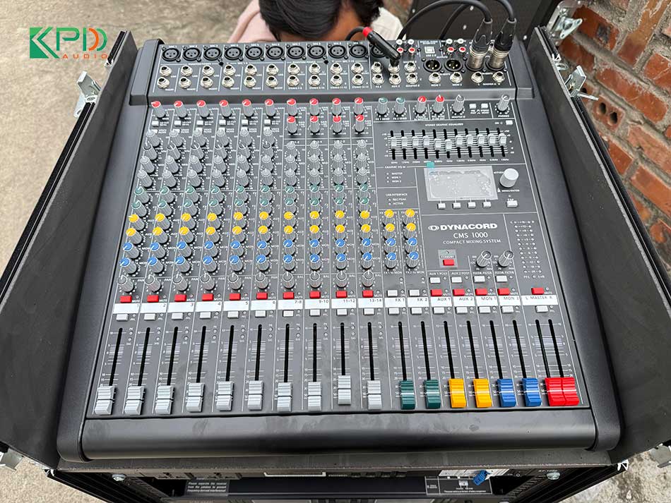 Bàn Mixer chuyên sự kiện