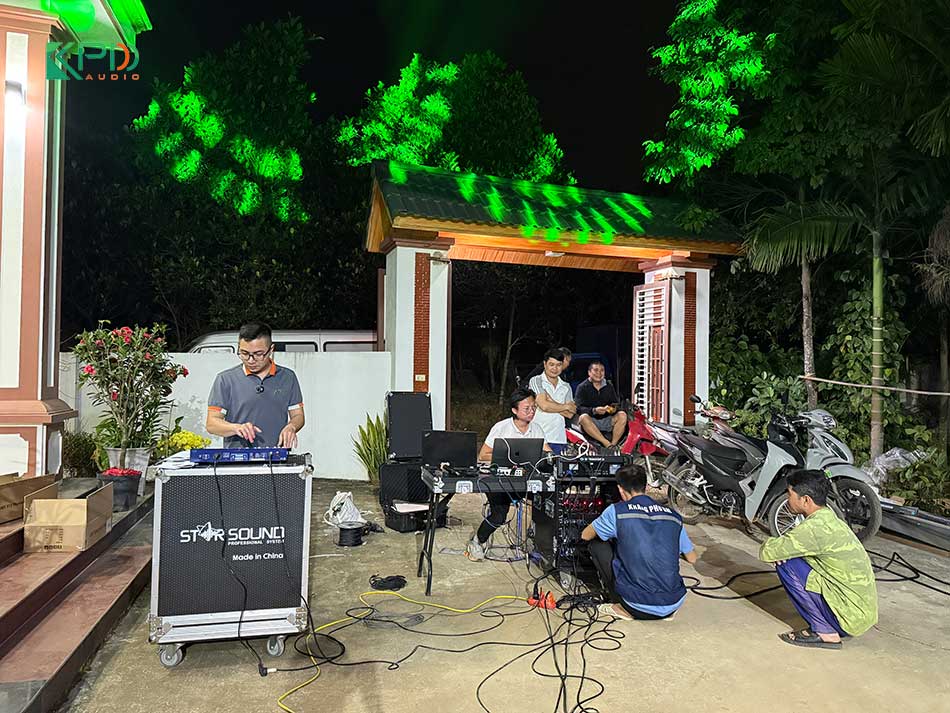 Setup hiệu ứng ánh sáng đa dạng