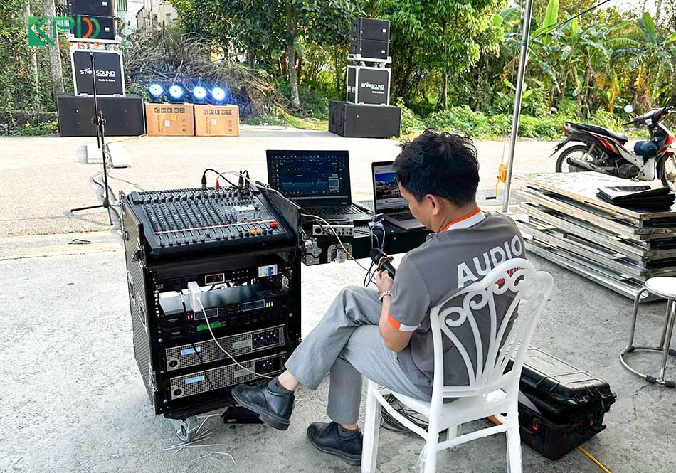 Setup dàn âm thanh cho anh Thanh