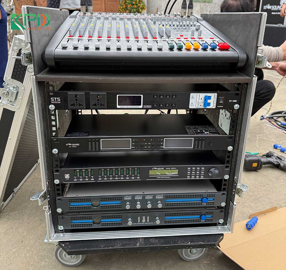 Tủ máy gọn gàng